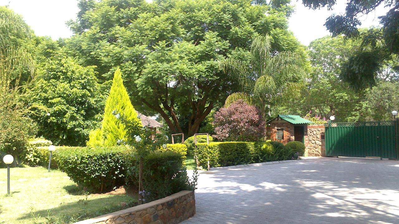 Wozani Lodge Bulawayo Exteriör bild